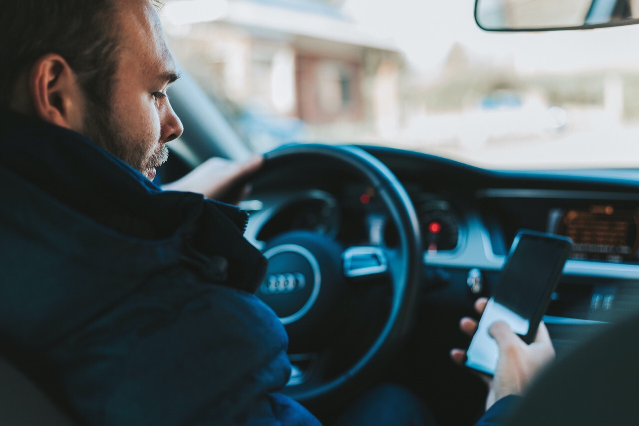 3 tips to minimize distracted driving